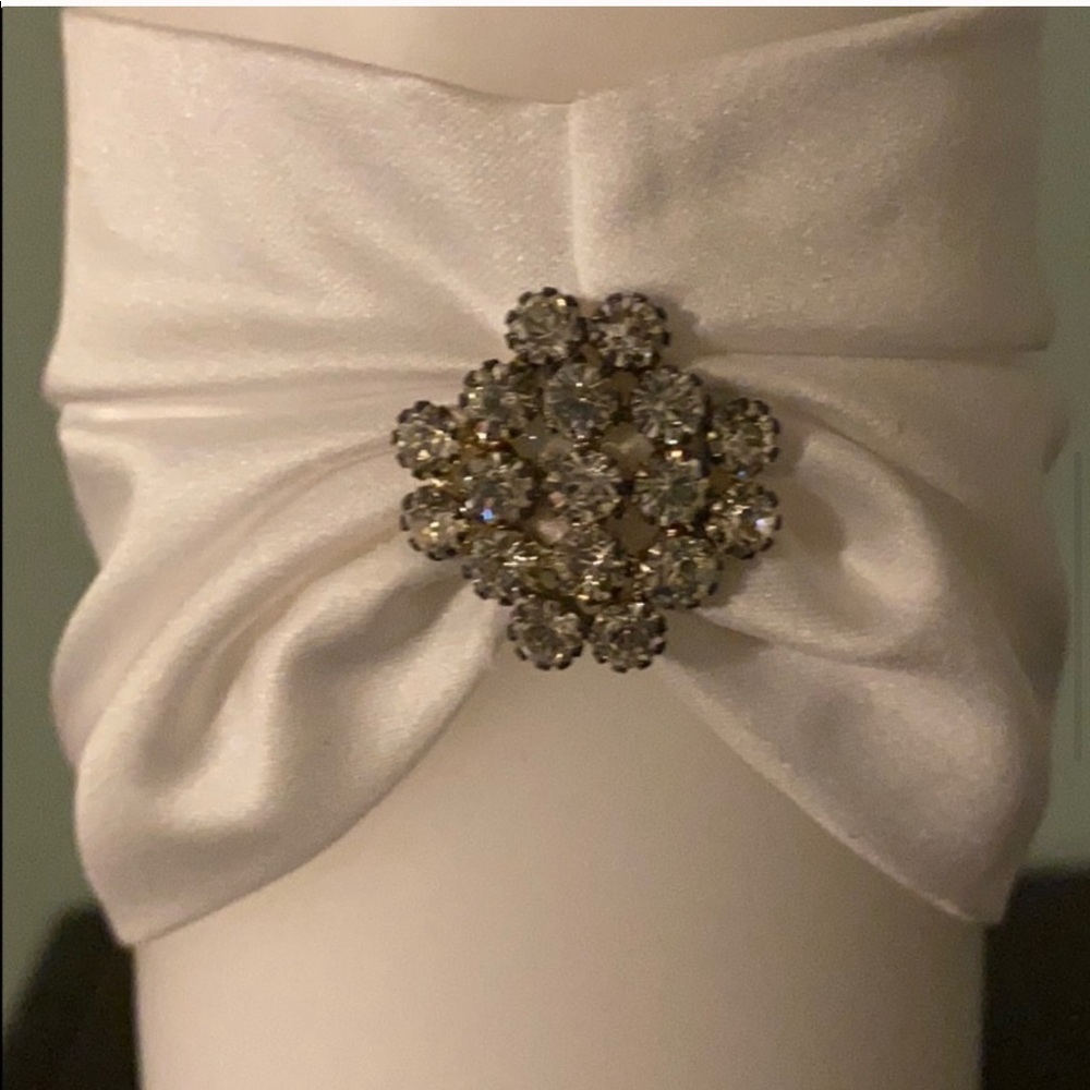 WHITE ‘Garbo’ 3 Piece Wedding Collection - Picture 9 of 10